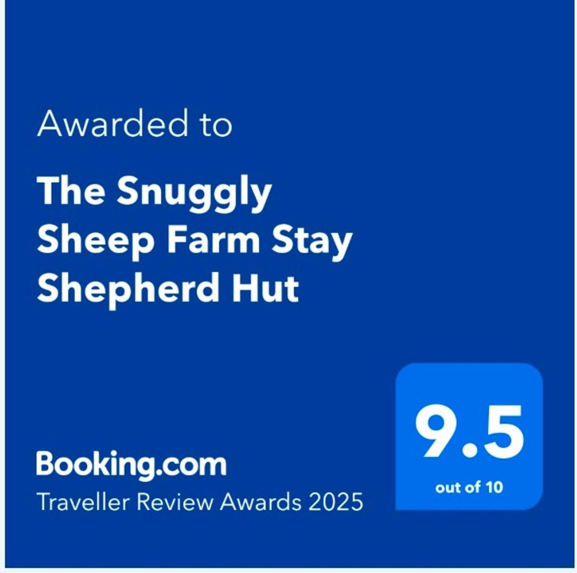 The Snuggly Sheep Shepherd Hut Farm Stay Балишанън Екстериор снимка